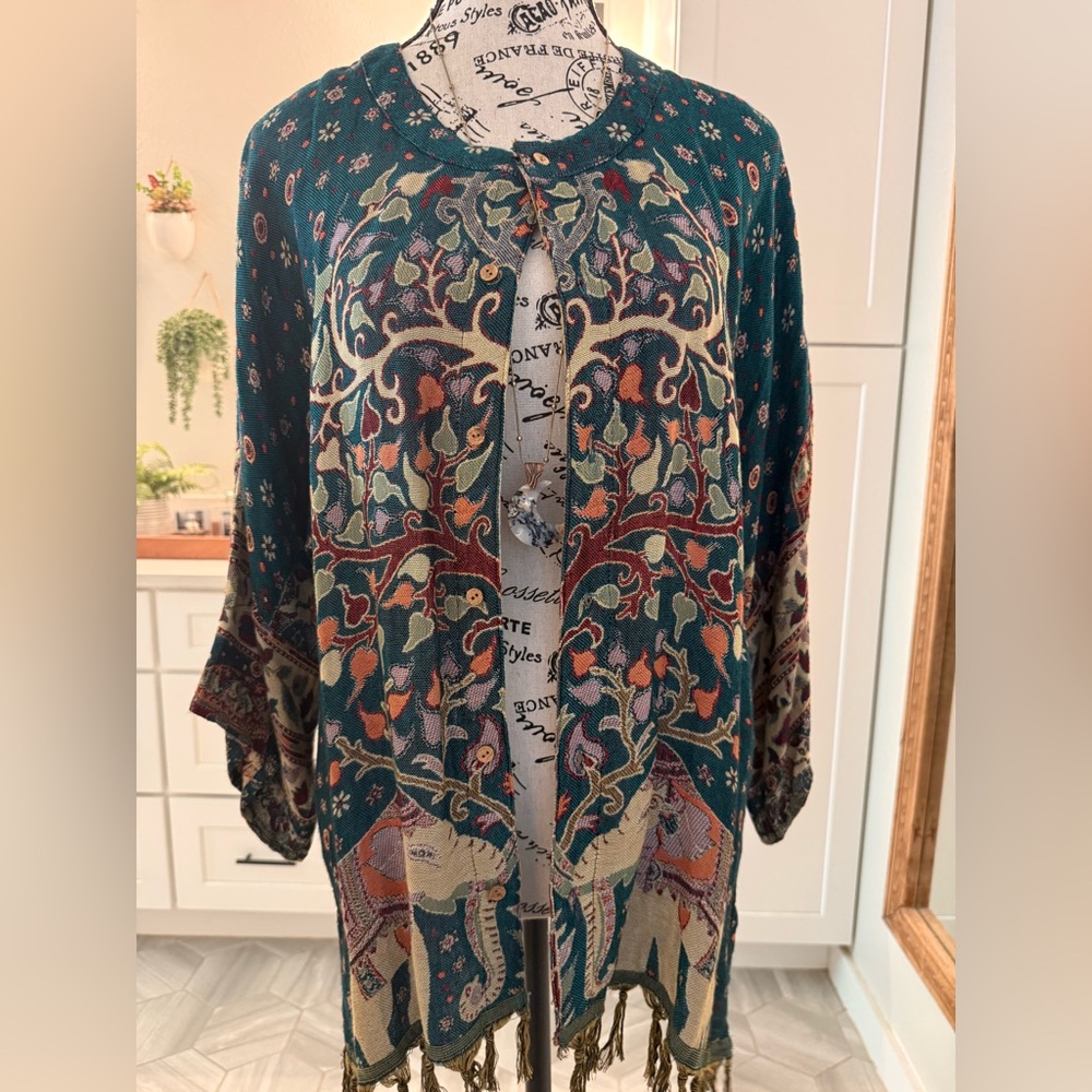 EARTHBOUND Pashmina Modal Elephant 🐘 Print Fringe Top - Teal/Gold Size Medium
